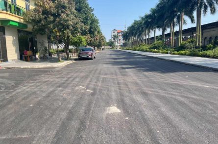Đấu giá vòng xuyến Văn Giang còn 1 lô 70m2 duy nhất