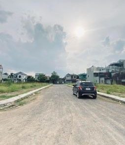 Lô góc tuyệt đẹp trục chính Khu giãn dân thôn Dương Hòa, phường Minh Đức, gần ngay QL5A