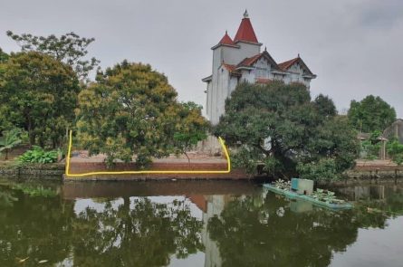 Mảnh đất view hồ xây biệt thự đẹp giá rẻ hết mức ở Văn Giang