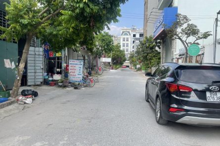 Bán 70m2 đấu giá vòng xuyến Văn Giang