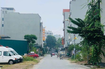 Hàng hiếm khu đô thị mới vòng xuyến Văn Giang, trục chính 70m2, tiếp giáp với Ecopark, DT379