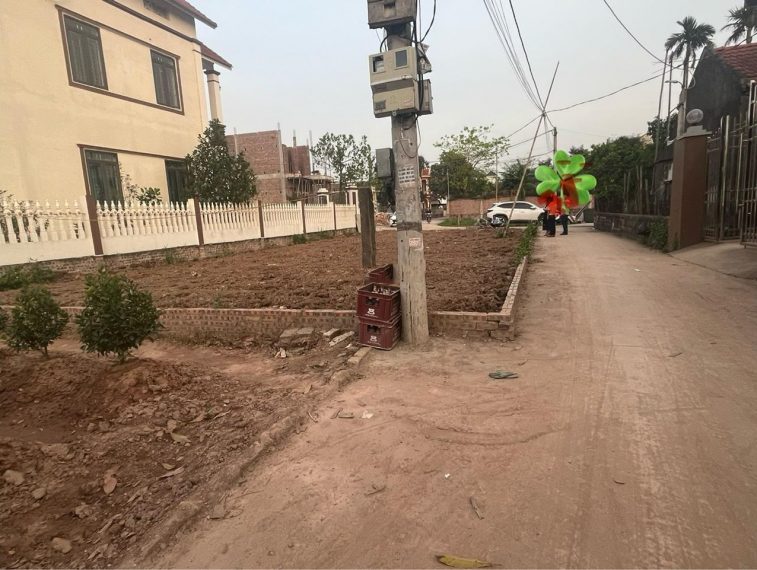 Lô góc 239m chia được 5 lô trục chính gần đường 382 full thổ cư, Yên Phú, Yên Mỹ. mua lãi ngay