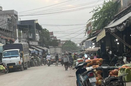 Bán 80m2 đất chợ đầu mối nông sản Đông Tảo, Khoái Châu đang xây dựng