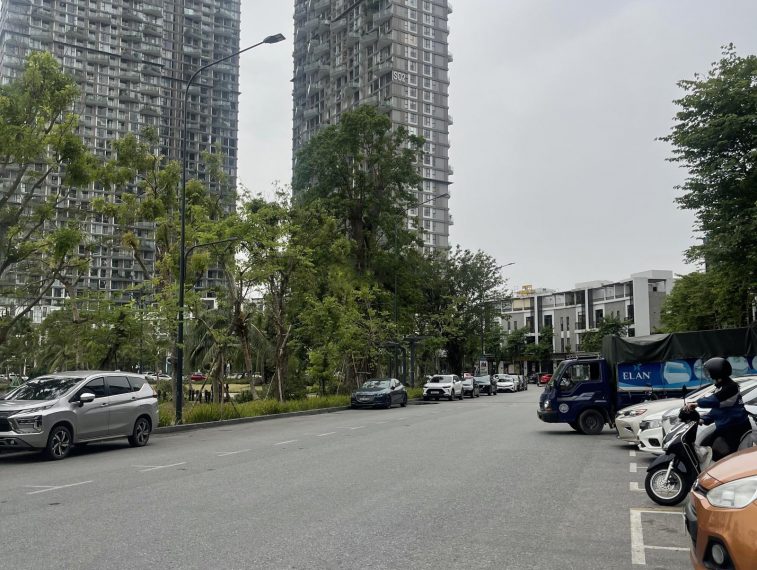 Cần bán mảnh đất 425m2 cách chợ Đông Tảo 200m full thổ cư mua đầu tư chia lô đẹp