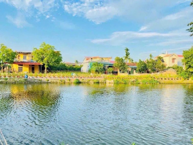 Cần bán 114m2 view hồ Bá Khê Liên Nghĩa, Văn Giang