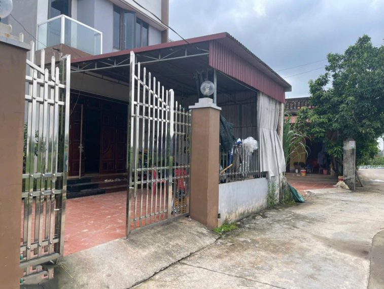 Lô góc giá chỉ 1,x tỷ cách chợ đầu mối Đông Tảo chỉ 3 phút – tại Yên Phú, Yên Mỹ