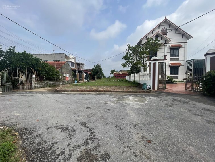 Chỉ từ 1,5x tỷ/ 5 lô hoa hậu trục chính 2 ô tô tránh, tại Lại Trạch, Yên Phú, Yên Mỹ, Hưng Yên