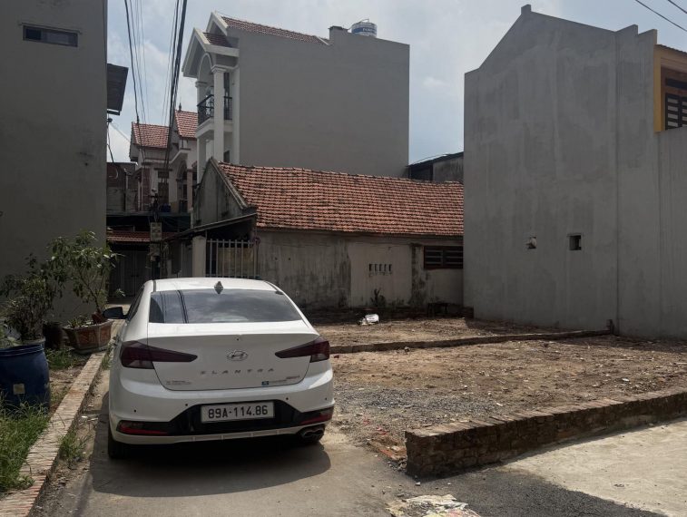 Đất đẹp Trí Trung – Tân Quang, ô tô đỗ cửa, đường thông, cách Vinhomes chỉ 800m