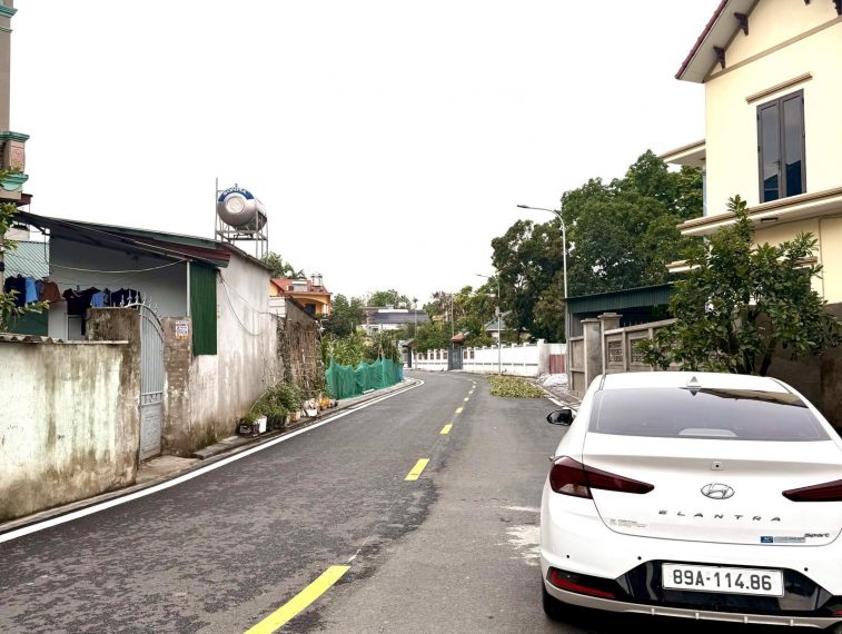 Bán đất góc 3 mặt tiền tại Nghĩa Trai, Như Quỳnh – Giáp Vin 3