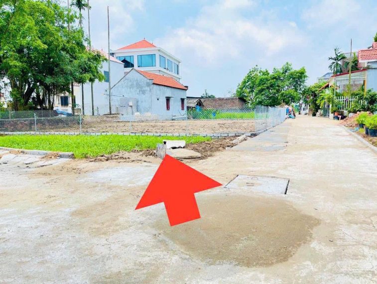 Bán đất lô góc tại Tân Tiến, 42 triệu / m2, 79 m2, pháp lý đầy đủ, đẹp xuất sắc