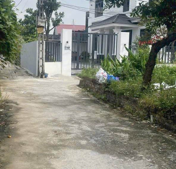 Chính chủ bán 69,6m2 tại thôn Hoà Bình Thượng, xã Tân Tiến, Văn Giang, Hưng Yên
