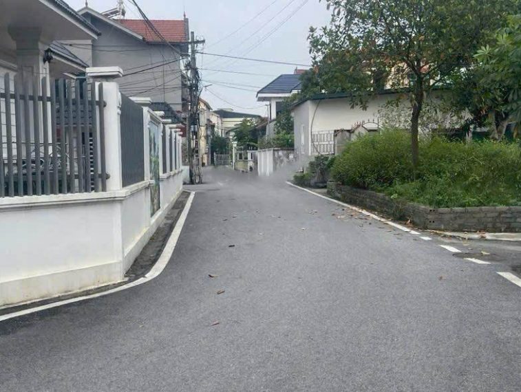 Chính chủ bán 69,6m2 tại thôn Hoà Bình Thượng, xã Tân Tiến, Văn Giang, Hưng Yên